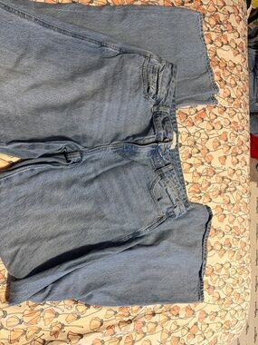 PacSun Women’s Light Wash Blue Baggy Jeans